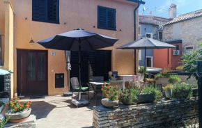 1 Bedroom Cozy Apartment In Novigrad
